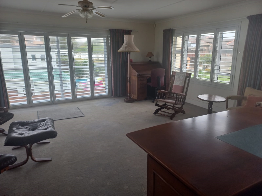 4 Bedroom Property for Sale in Gonubie Eastern Cape